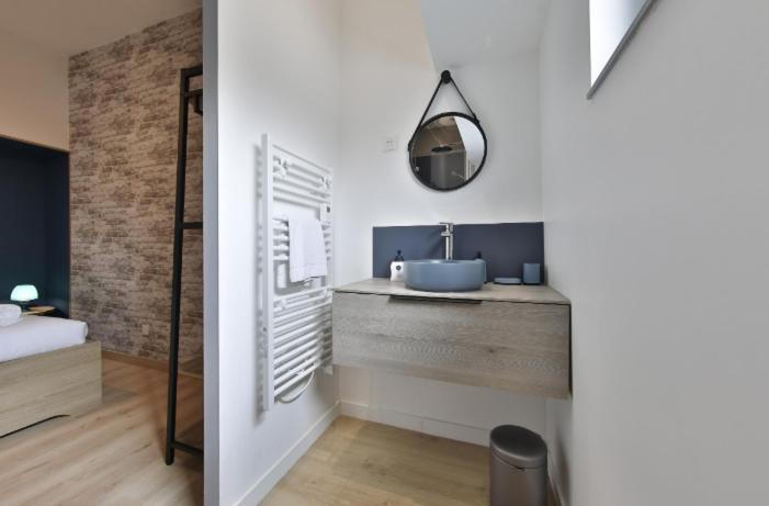 ストラスブールLa Peniche De Fabrice Avec Jacuzzi Privatifアパートメント 部屋 写真